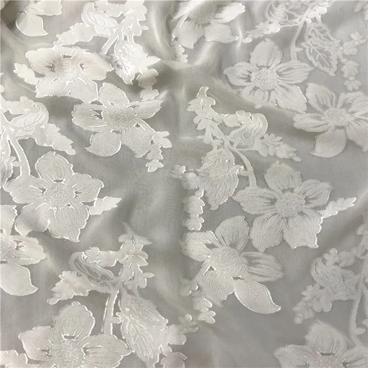 
White Bridal Fabric 14.5mm Floral Silk Viscose Fabric Jacquard Fabric for wedding dress 