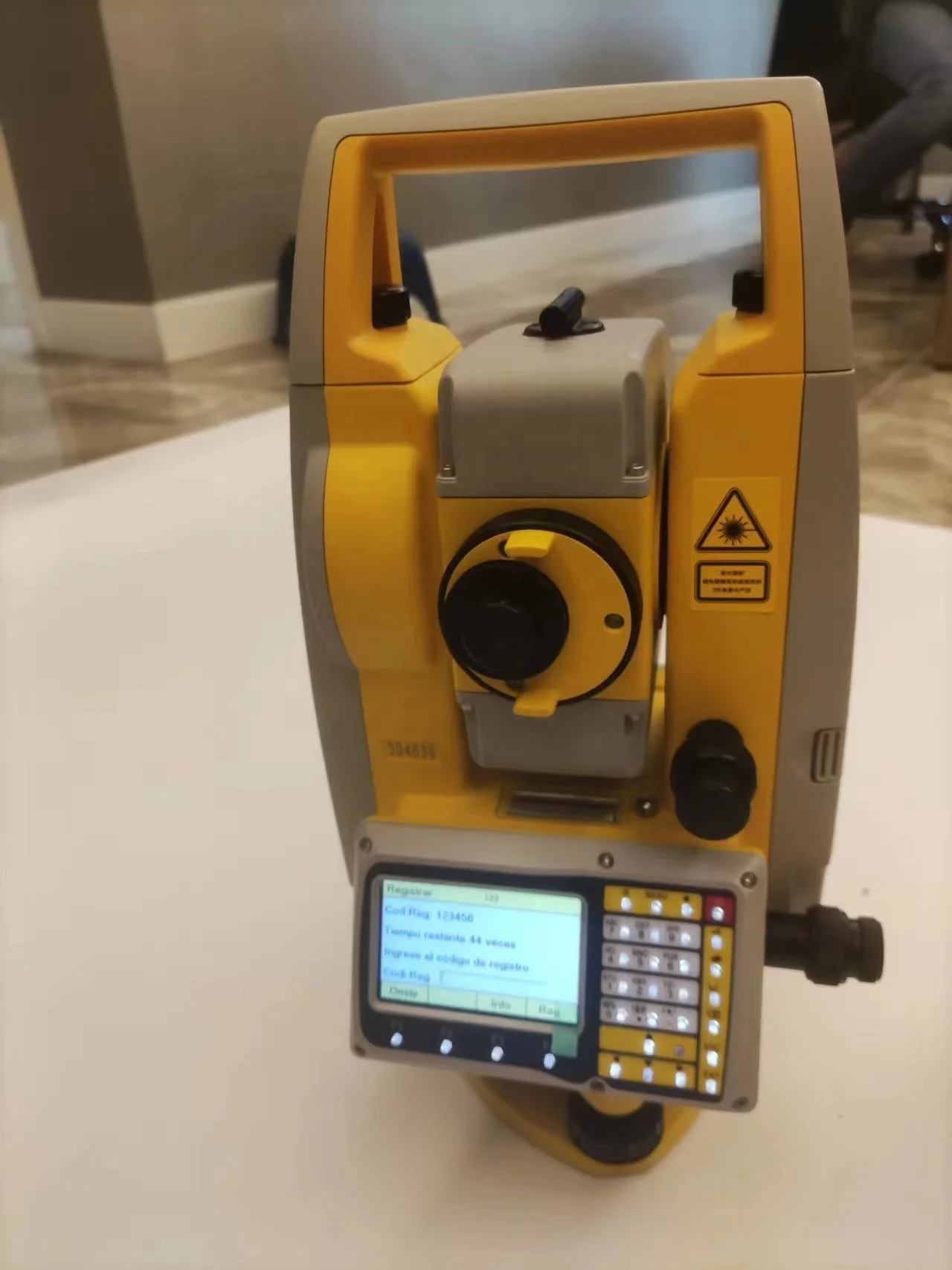 Total Station South N3/ NTS 332R15M with Color screen Surveying Instruments With High Accuracy For Sale