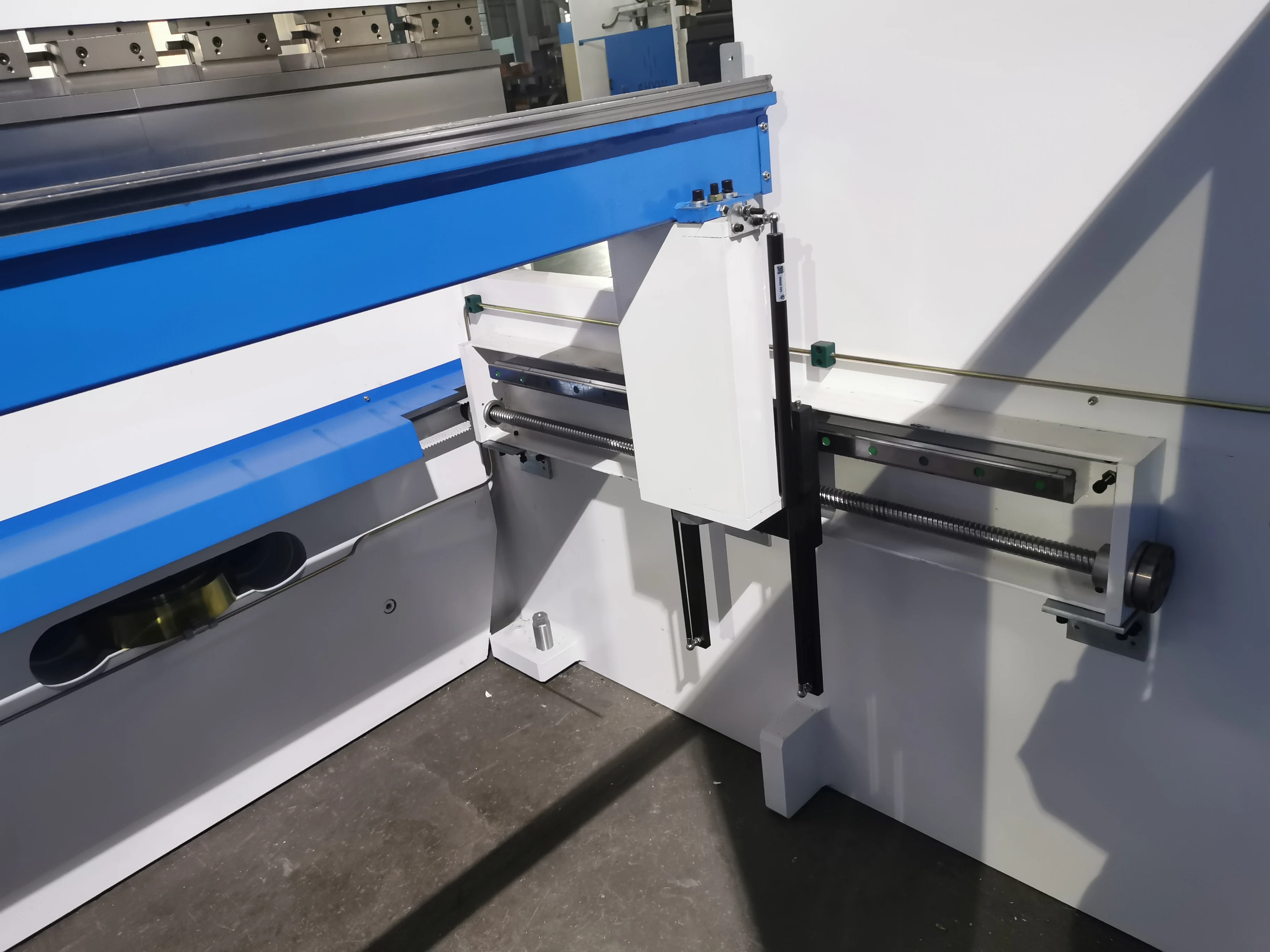 AHYW 250T3200 CNC Hydraulic Press Brake with DA58T CNC system 4+1 axis