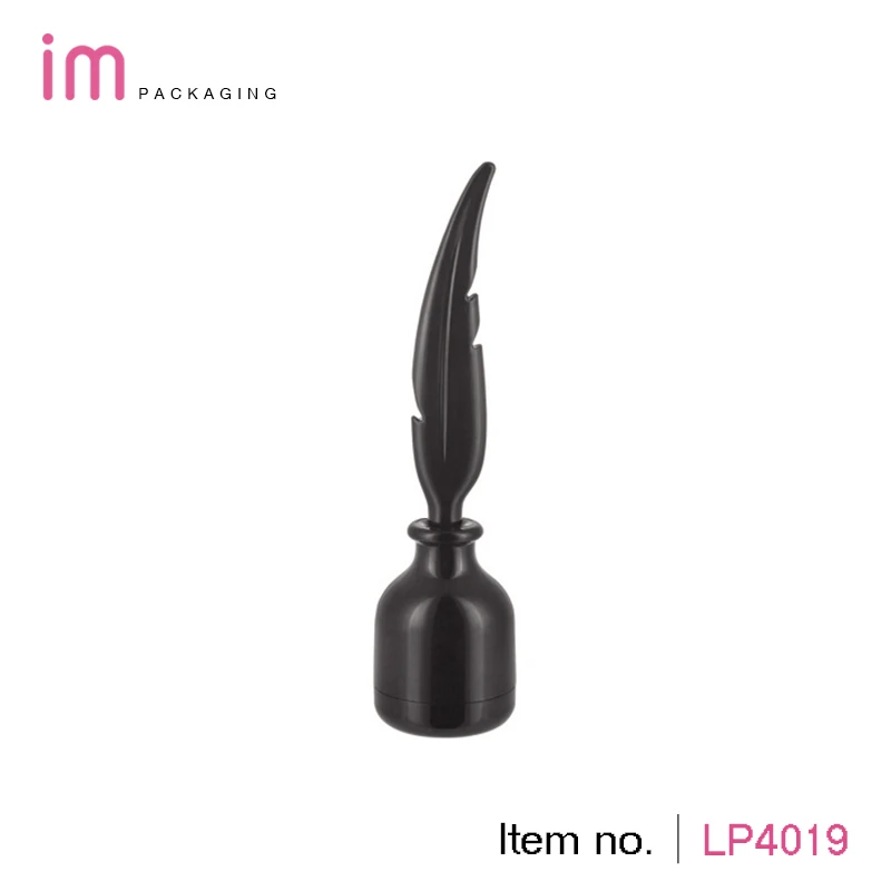 Hot sale factory supplier oem feather empty liquid eyeliner tube lip gloss lipstick tube bottle container