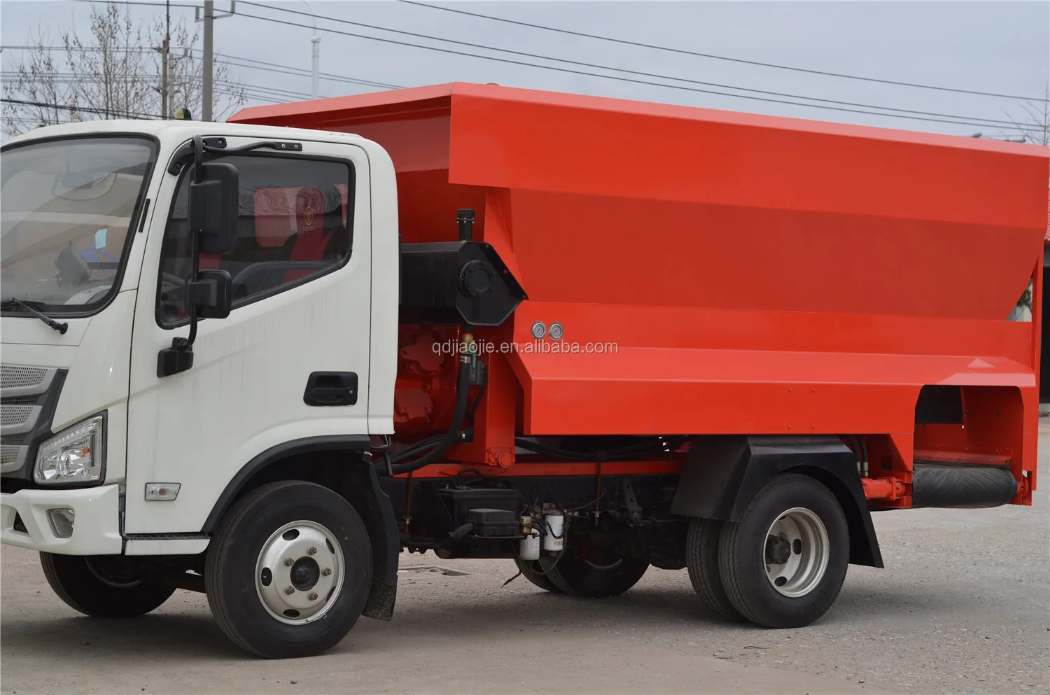 
Qingdao JointTech 16m3 TMR Feed spreading machine for cattle farm 
