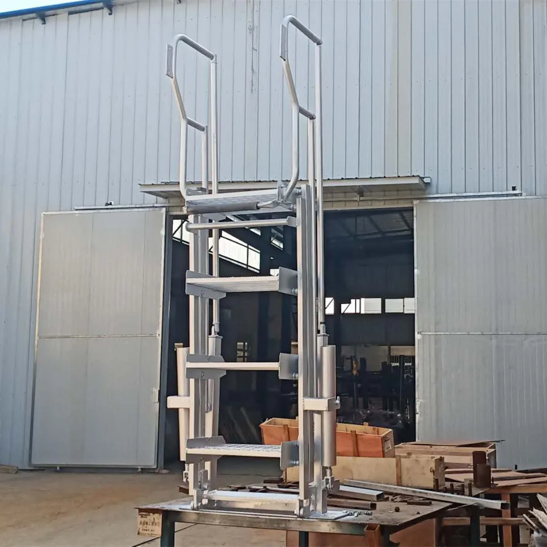 Carbon steel aluminium Stairs Industrial Telescopic 5 Steps Ladders with safety cage For Sale