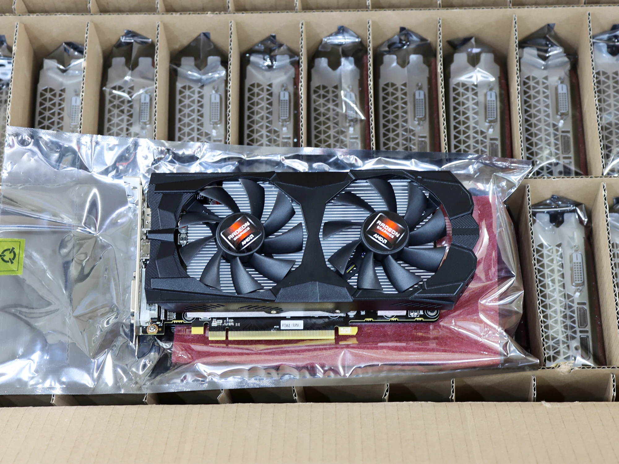  Совершенно новая эргономичная графическая карта Radeon RX580-8GB 2048sp 256b самая дешевая для майнинга игровая Графическая Майнер готов к