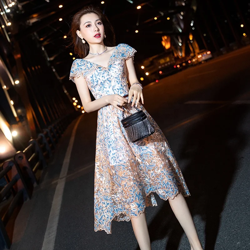 Spot Banquet Evening Dress Skirt Female 2022 New Heavy Industry Embroidered Sequins Plus Size Dress