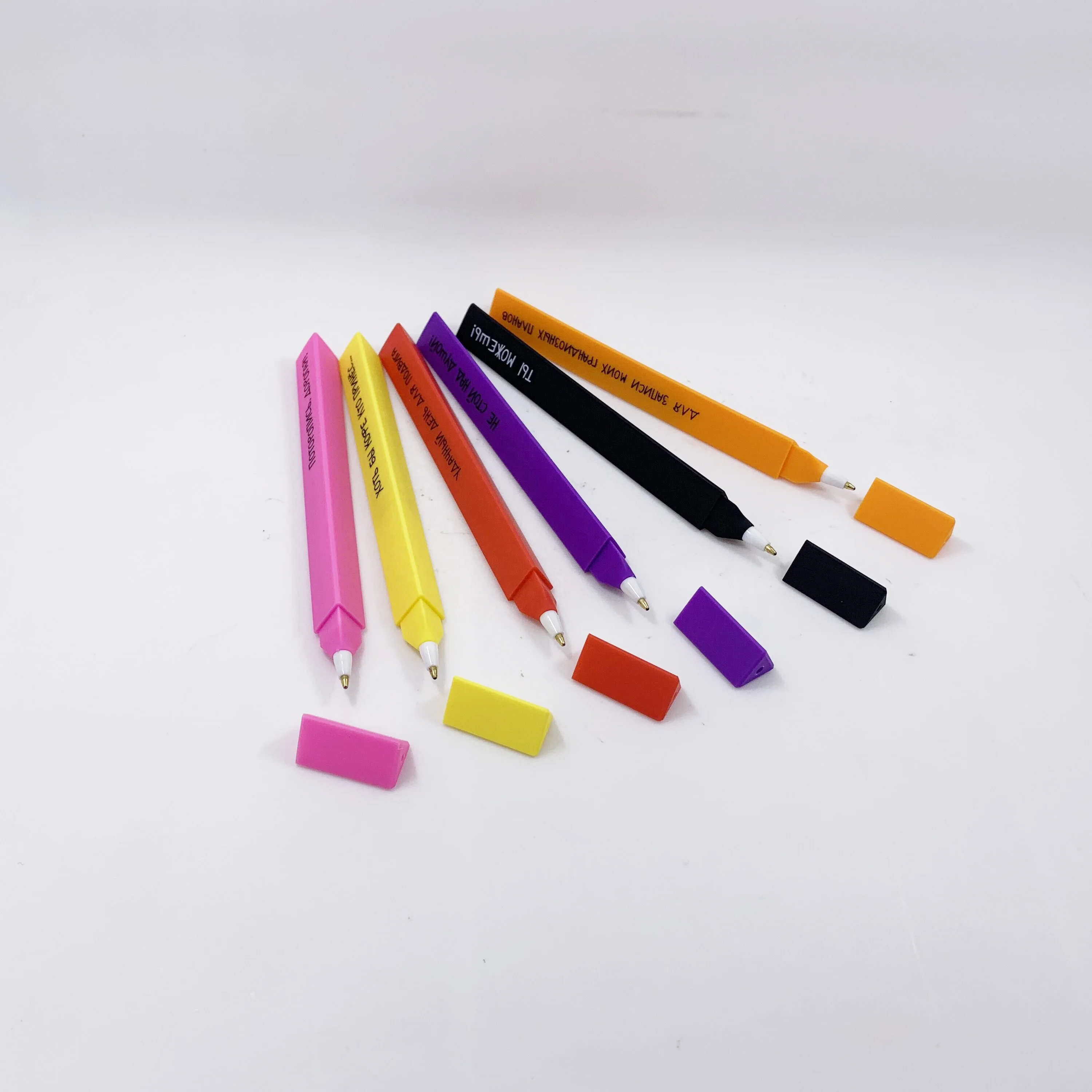 
Fema hot promotional Advertisement rubber triangle plastic pen 