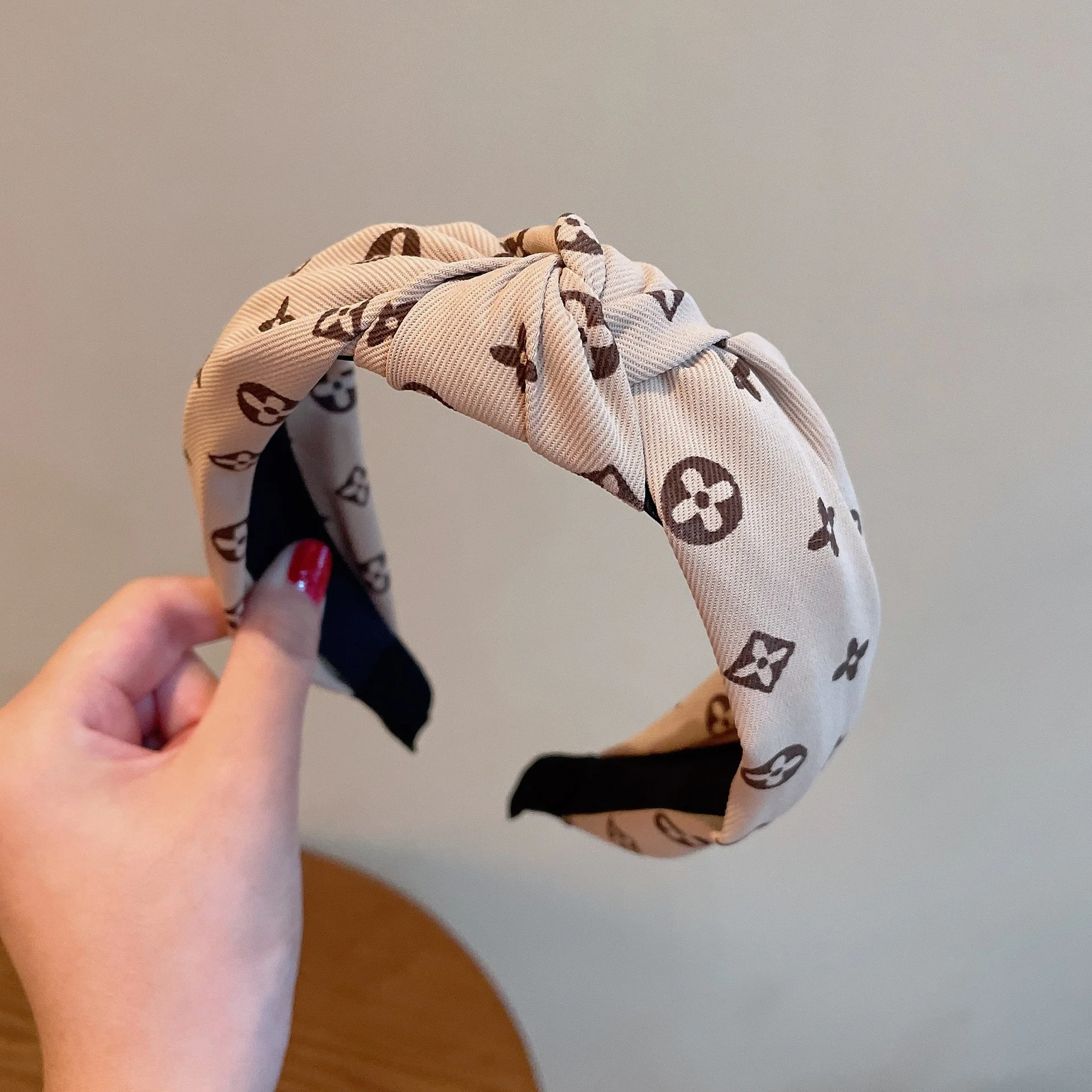 Fashion Luxury Vintage Design Print Logo Girls Hairbands Accessories Wide Twisted Bow Knot Headband For Women