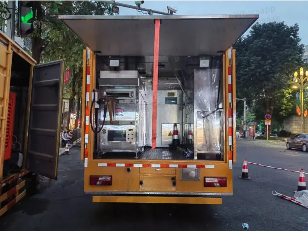 Hot Sale HOWO UV Curing Pipeline Repair Truck Dongfeng No Dig Pipe Rehabilitation Robot/QV Periscope repair vehicle