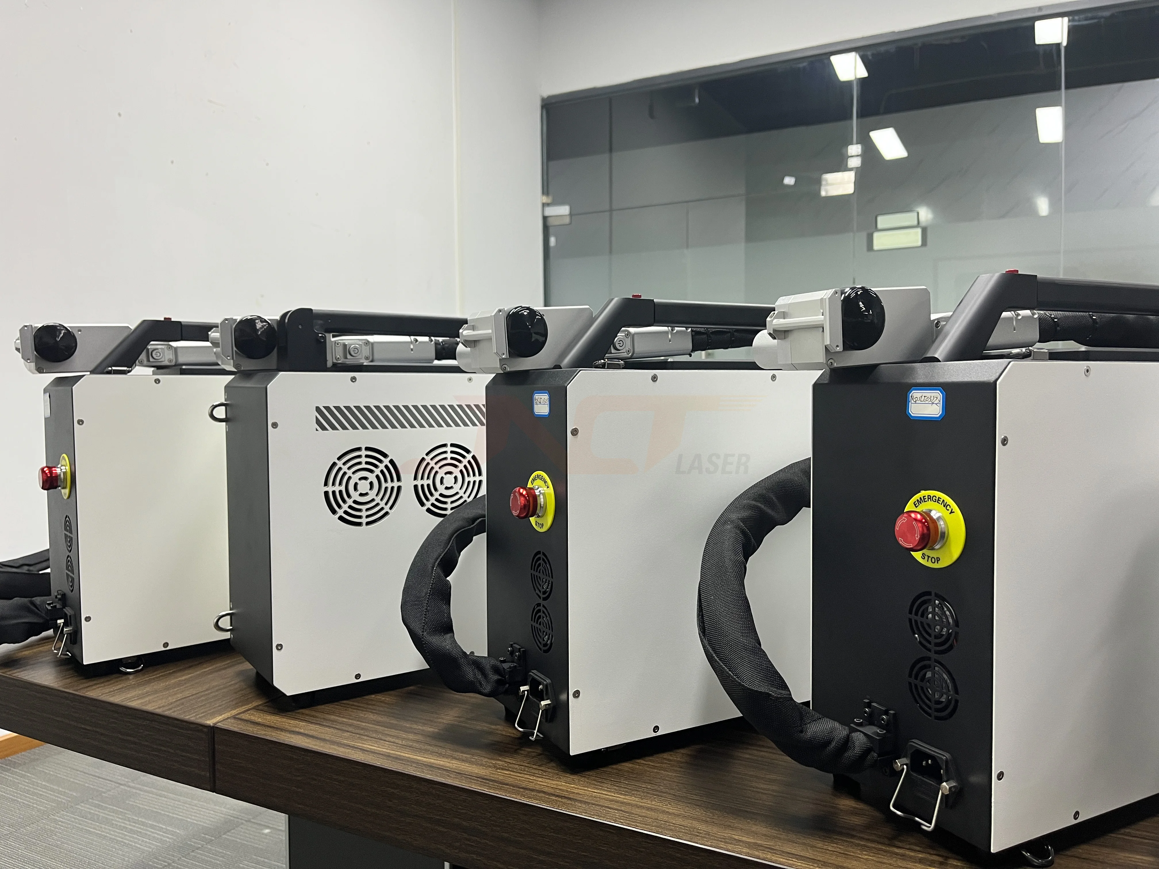 rust removal laser 100w Machinery Engines laser cleaning wood metal paper Cnc Engine Motorcycle Handheld 3 Years