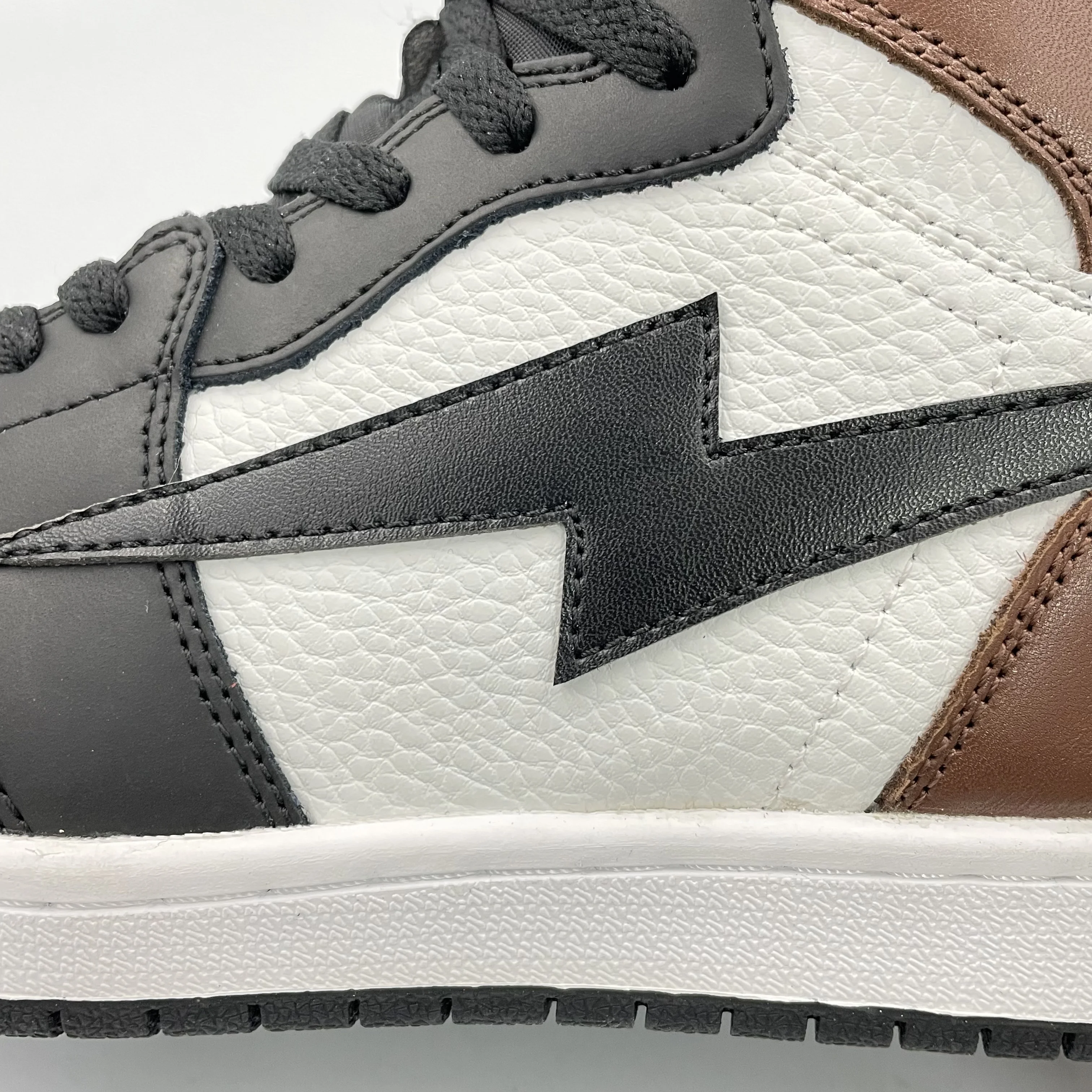 2021 New Trend Wholesale Custom Logo Sneakers Casual Adult Inline High Ankle Neck Action Blank Men Sport Skateboard Skate Shoes