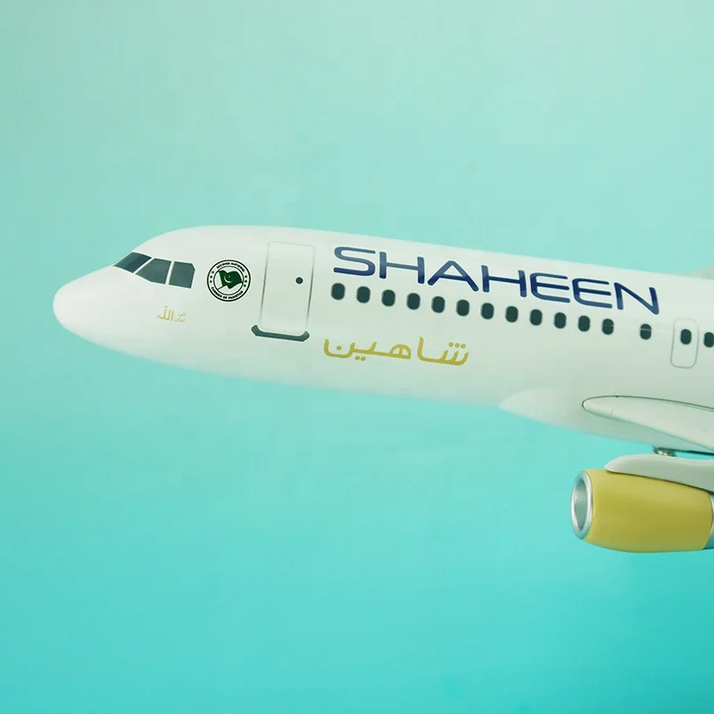 Airbus A319 1/100 33 8 см полимерная