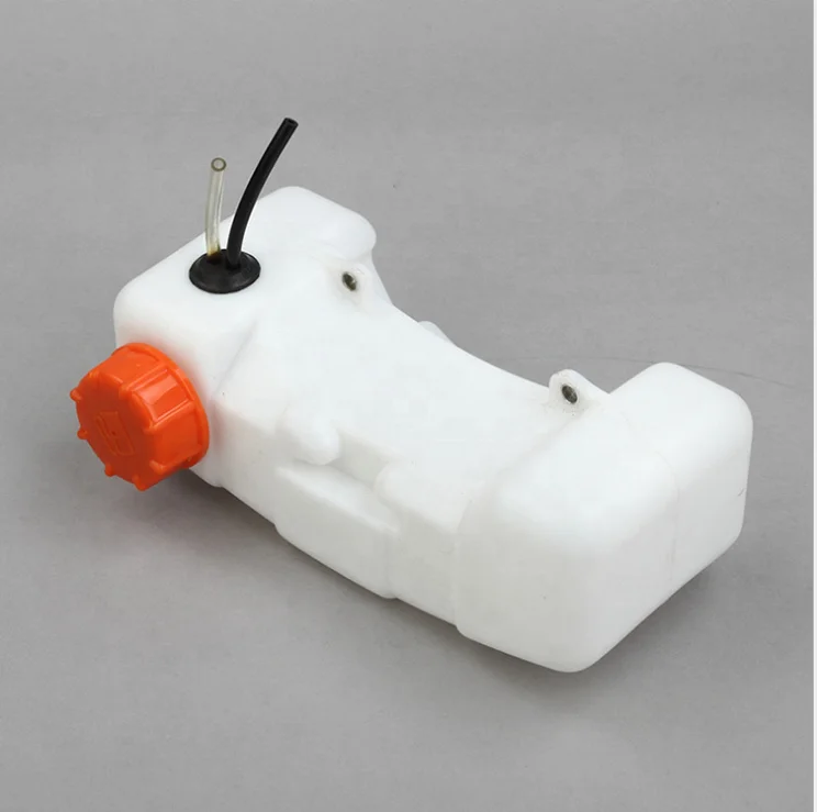 Plastic Garden Gasoline Pot Lawn Mower Oil Pot Hedgerow Oil Can/Ground Drill Oil Can Mower Accessories