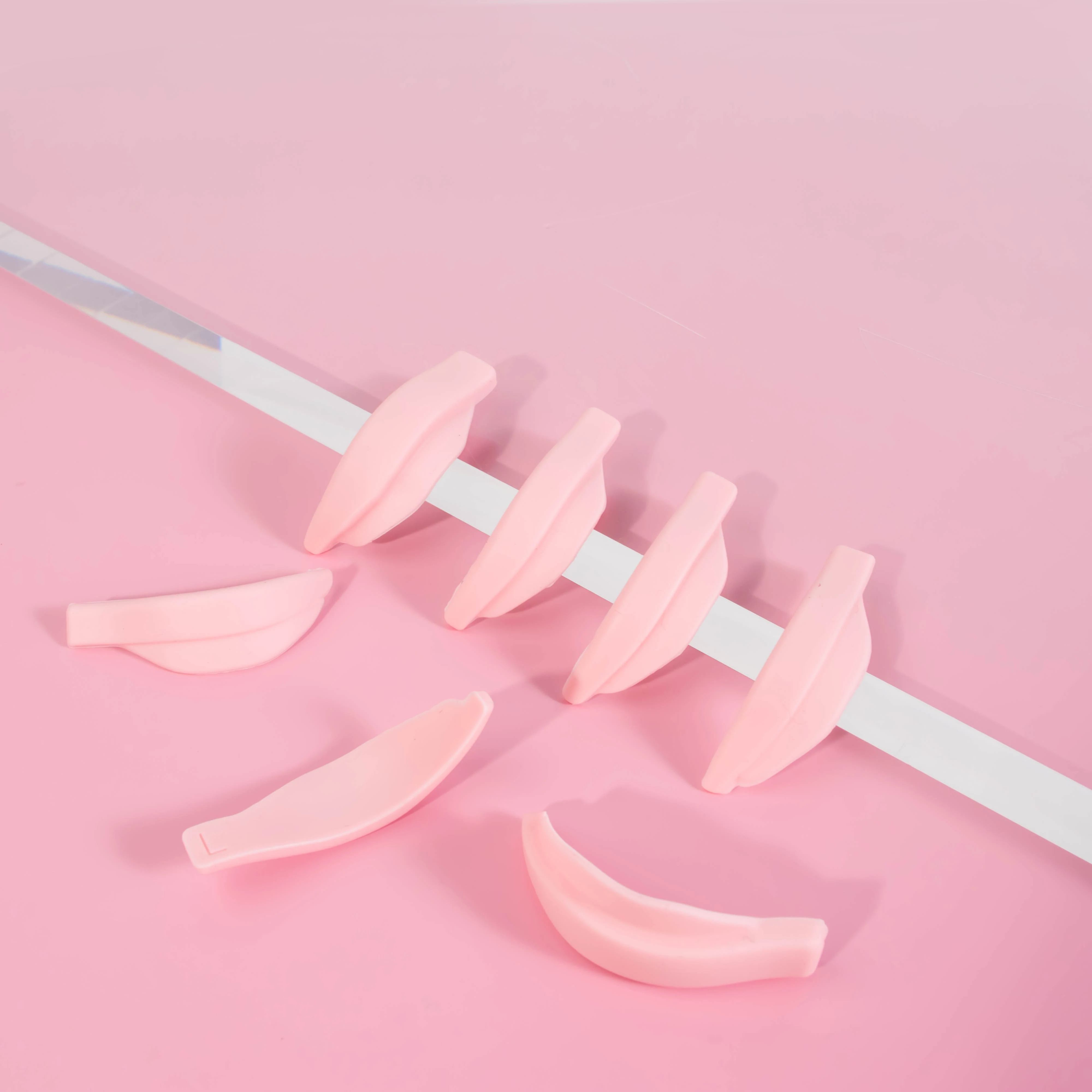 Russia Private Label Lash Lift Shield Glue Balm Eyelash Perm Soft Rod Private Label Self Adhesive Pink Lash Lift Silicone Shield