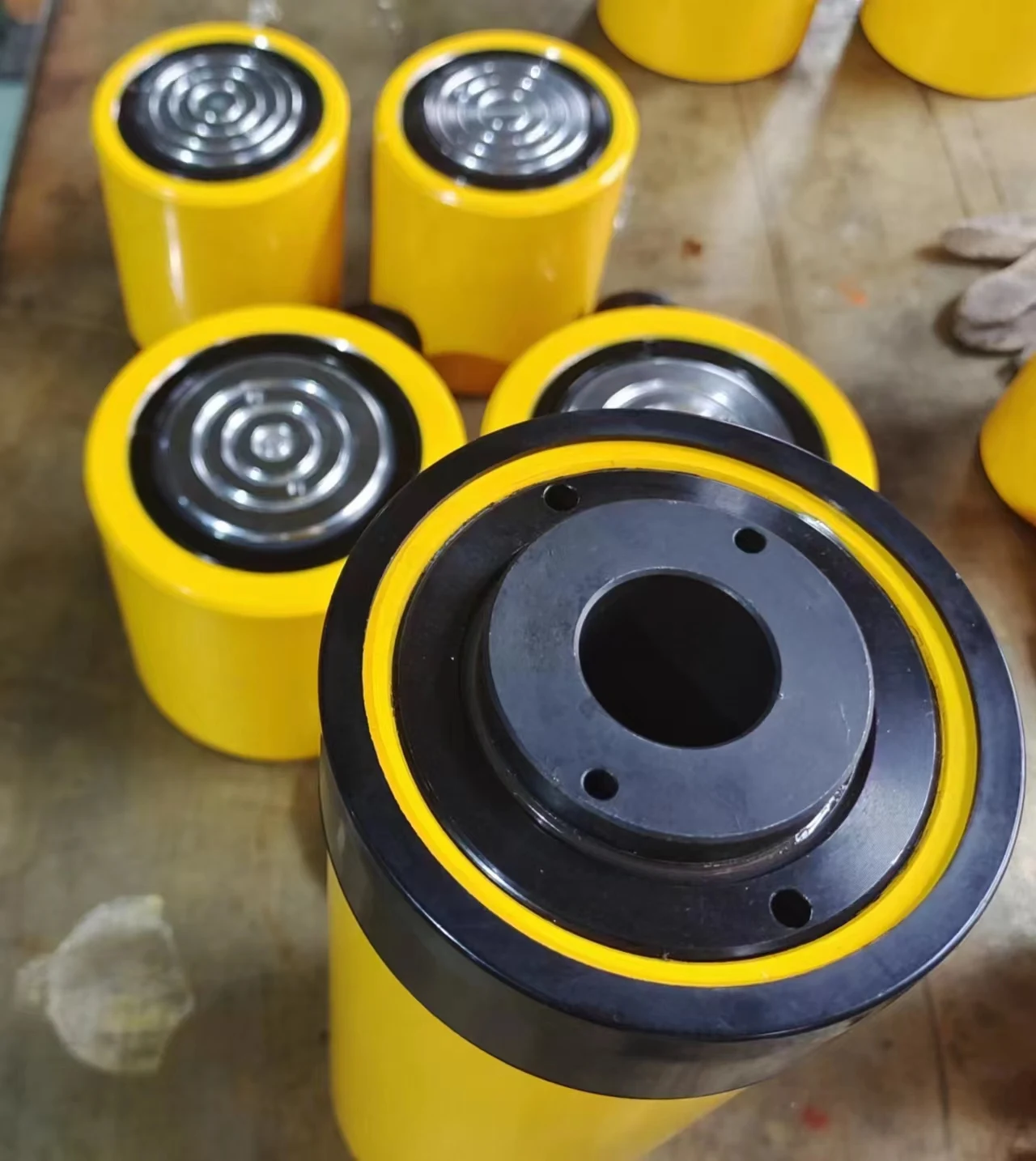 Электрический мини-домкрат Enerpac RCH 150 тонн одно двойное действующее центральное отверстие полый напрягающий гидравлический цилиндр домкрат триггер грузовика
