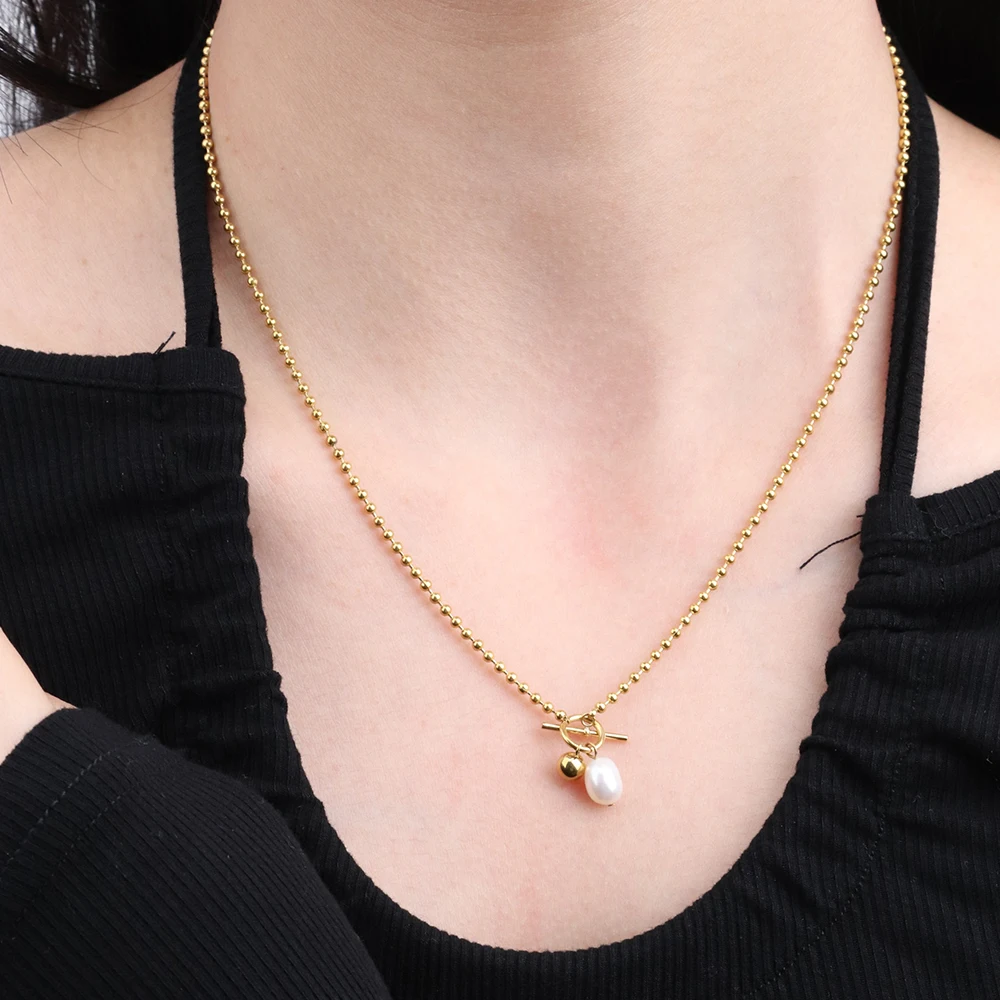 Chris April 316L stainless steel T-bar clasp beads chain 18k gold plated natural freshwater pearl necklace for women