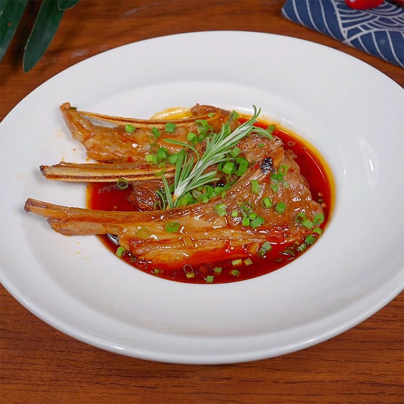 Qinma FLYBYJING Sichuan Chili Crisp, Gourmet Spicy Hot Savory All-Natural Chili Oil Sauce Versatile Sauce Good on Everything