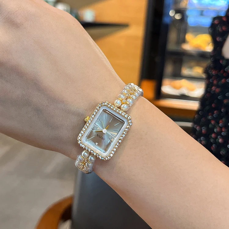 Custom Watch Logo 186 Rectangle Pearl Watch Band Bracelet Pearl Vintage Lady Quartz Watches Rhinestone Elegant Ladies Wristwatch