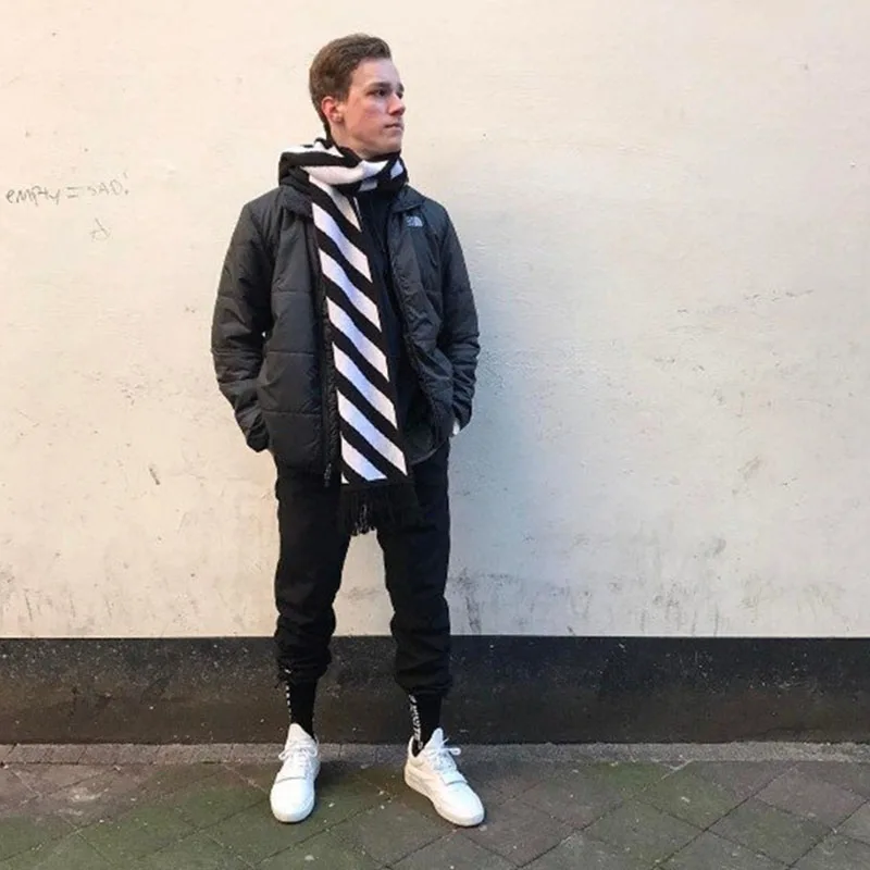 High Quality Factory Directly Produce OEM Design Custom Winter Acrylic Woven Knitted Hockey Soccer Fan Scarf For Men And Womens