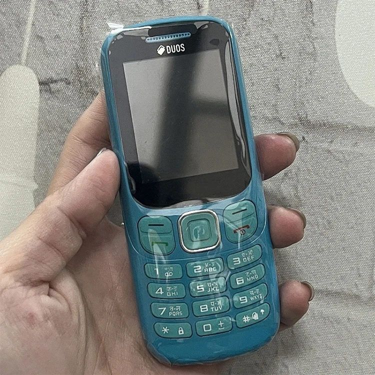 Factory elder phone mini card smartphone mobile phone for elderly slim rugged mobile phones