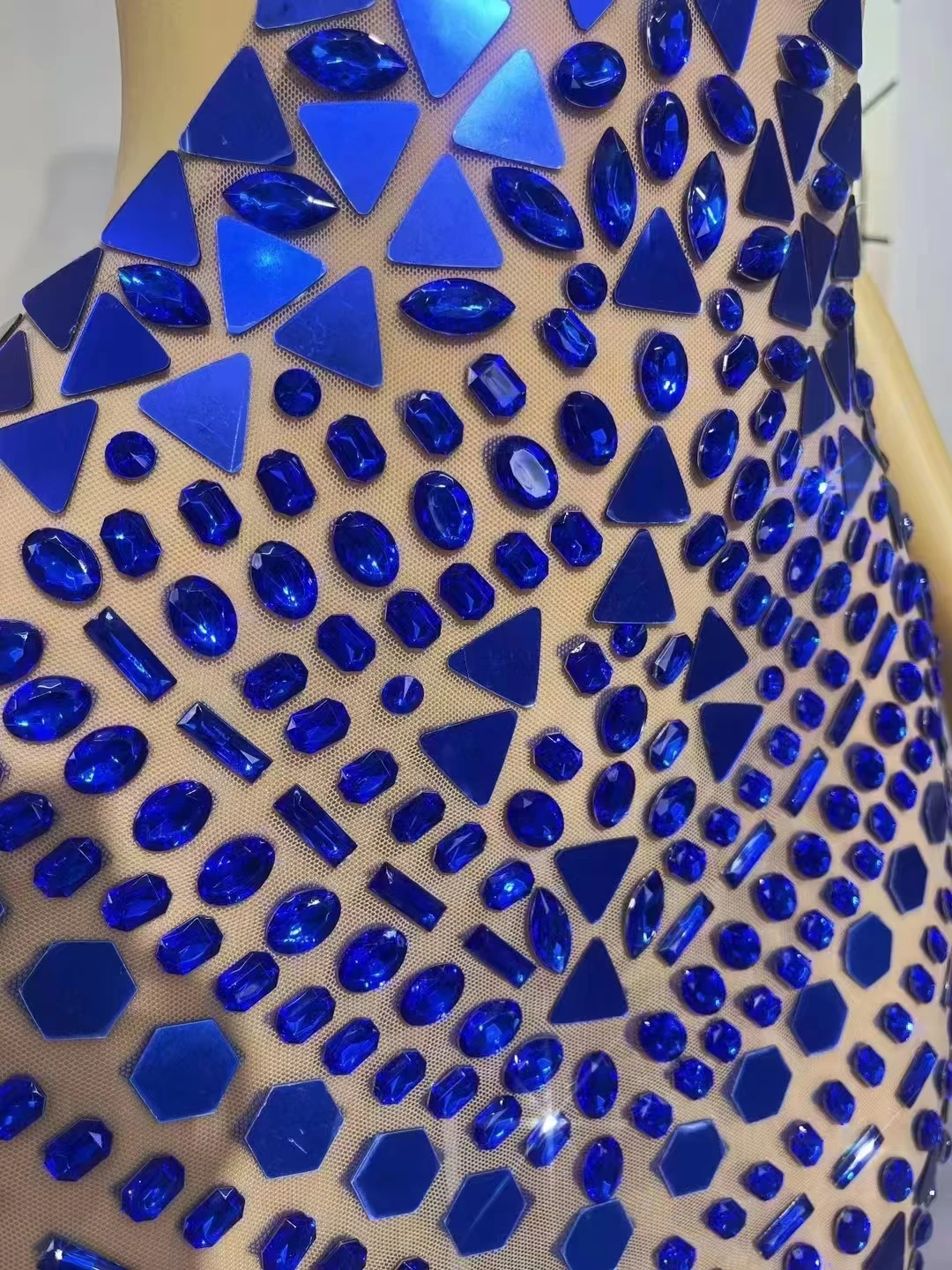 AD1845 Elegant Luxury Ladies Evening Dress Long Sleeve Crystal Rhinestone Embellished High Quality for Parties and Events