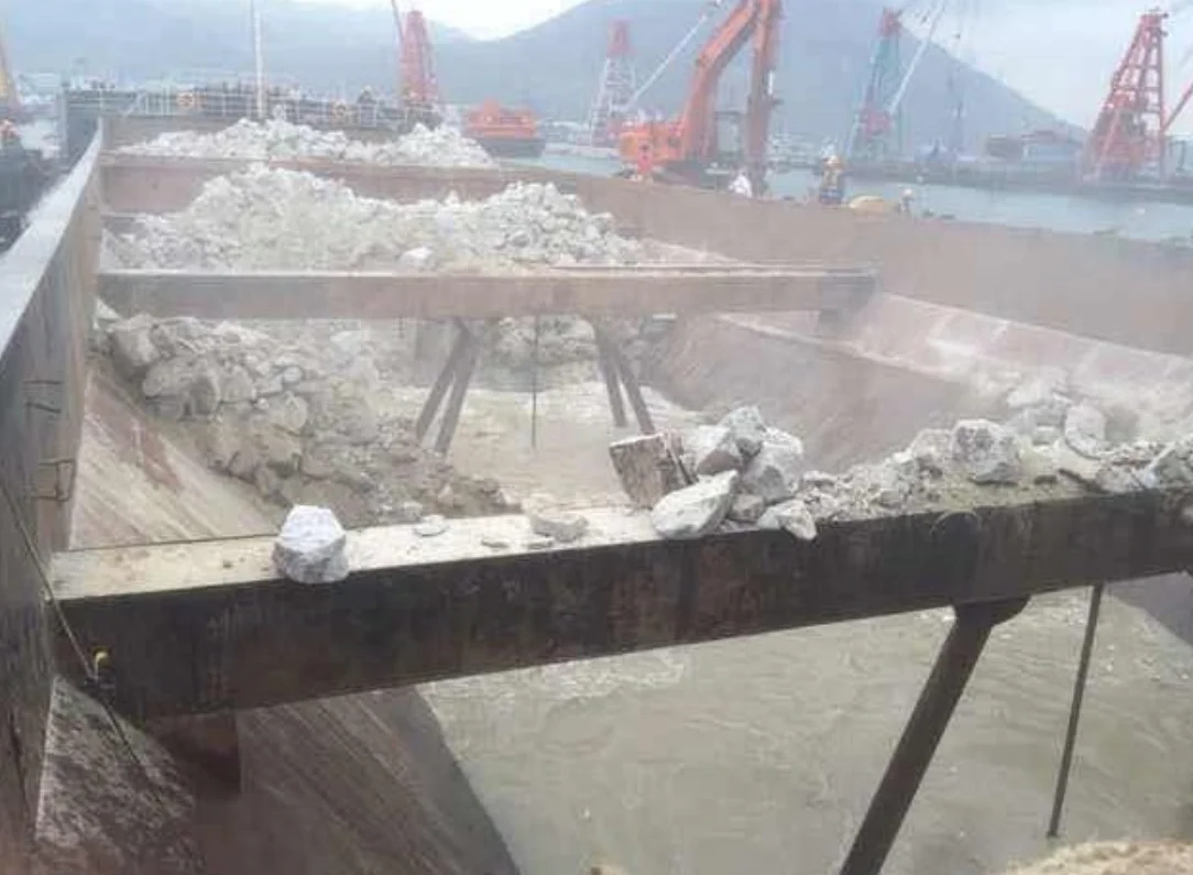 SELF UNLOADING BOULDER CARRIER SHIP