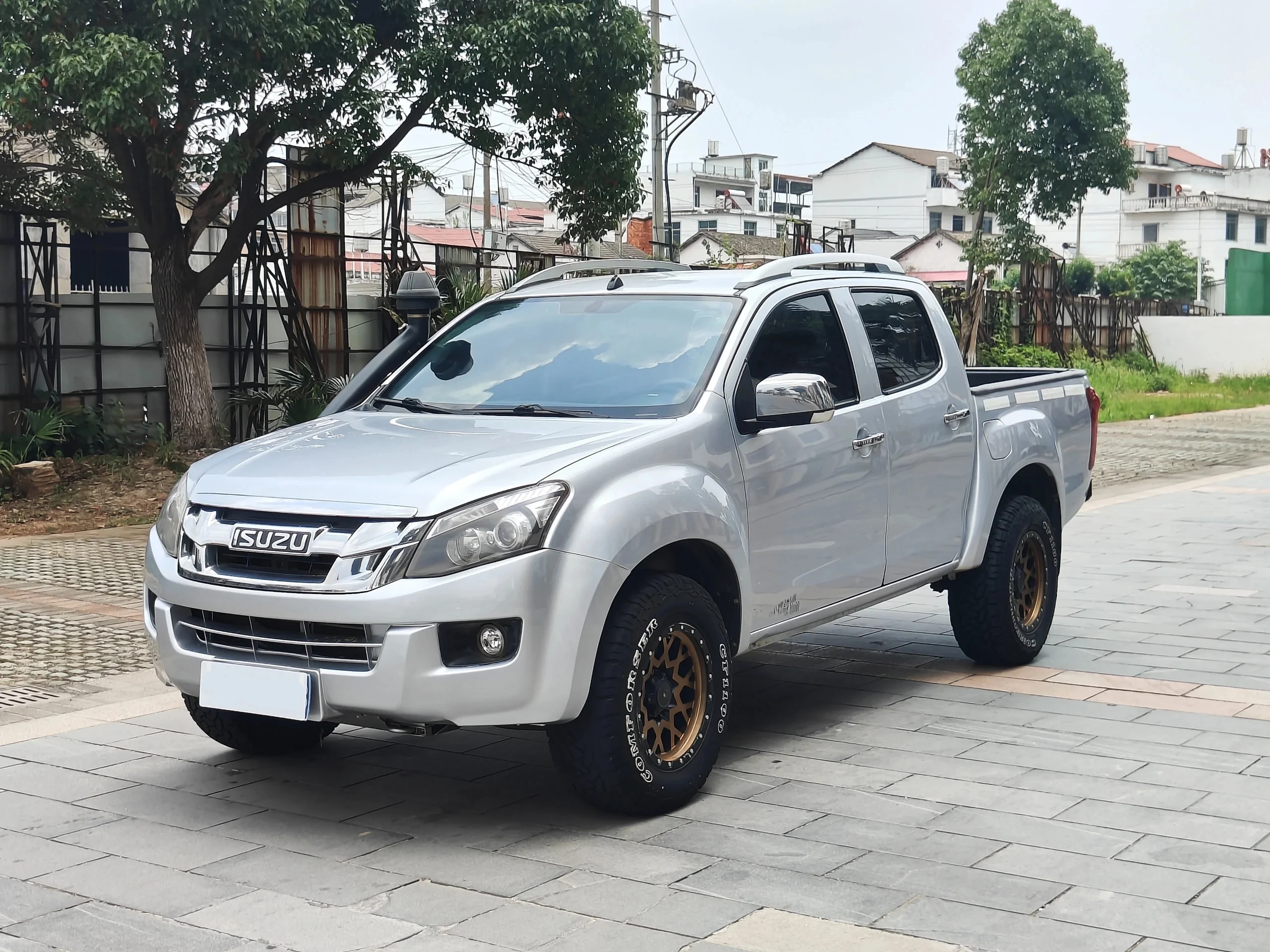 2024 isuzu dmax pickup truck automatic diesel car gasoline truck double cabin dongfeng 4x4 isuzu d max 177Ps power car d max