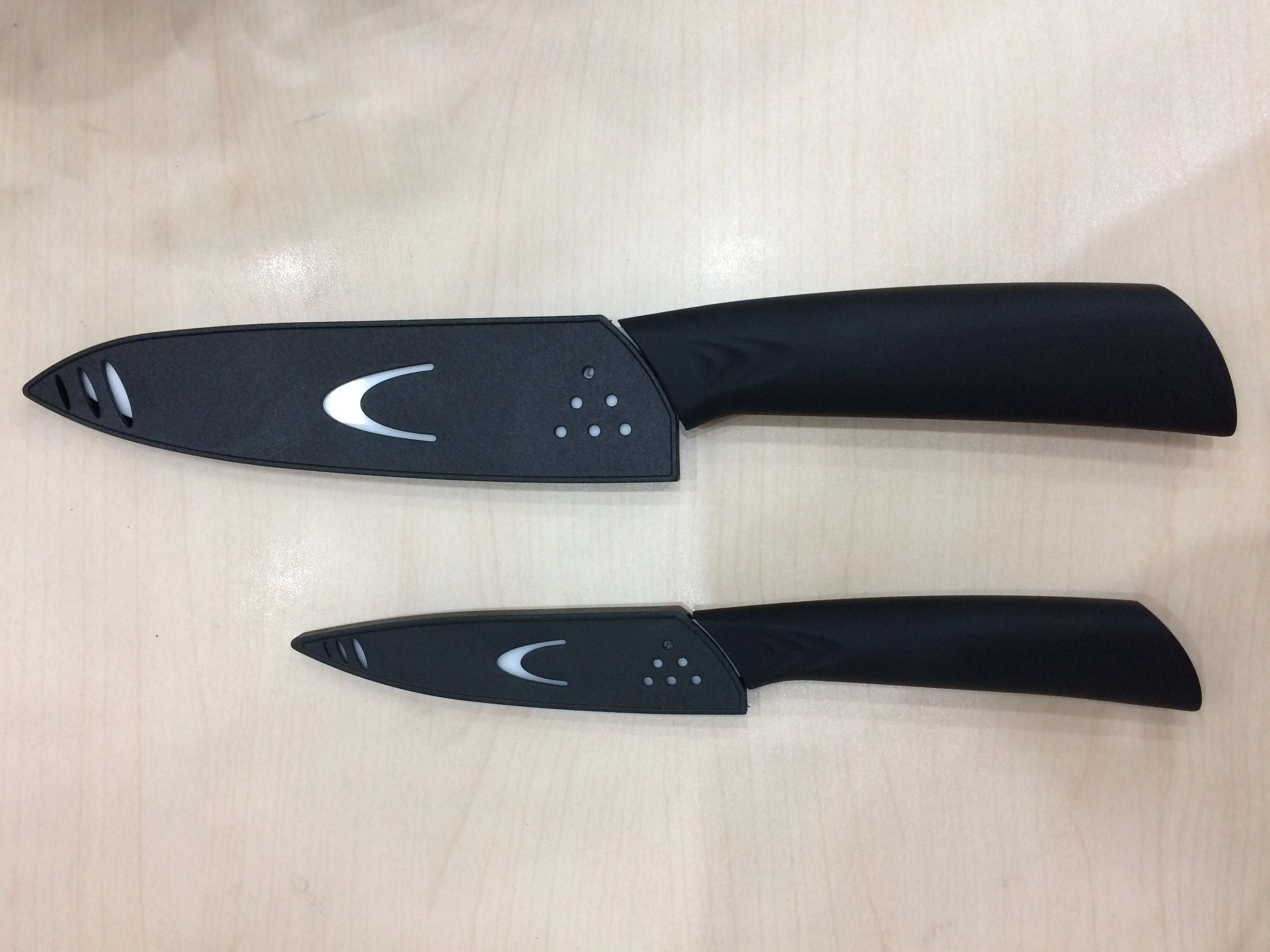 Wholesale plastic handle utility ceramic kitchen knife set non-stick handle black mirror blades ceramic chef knife set