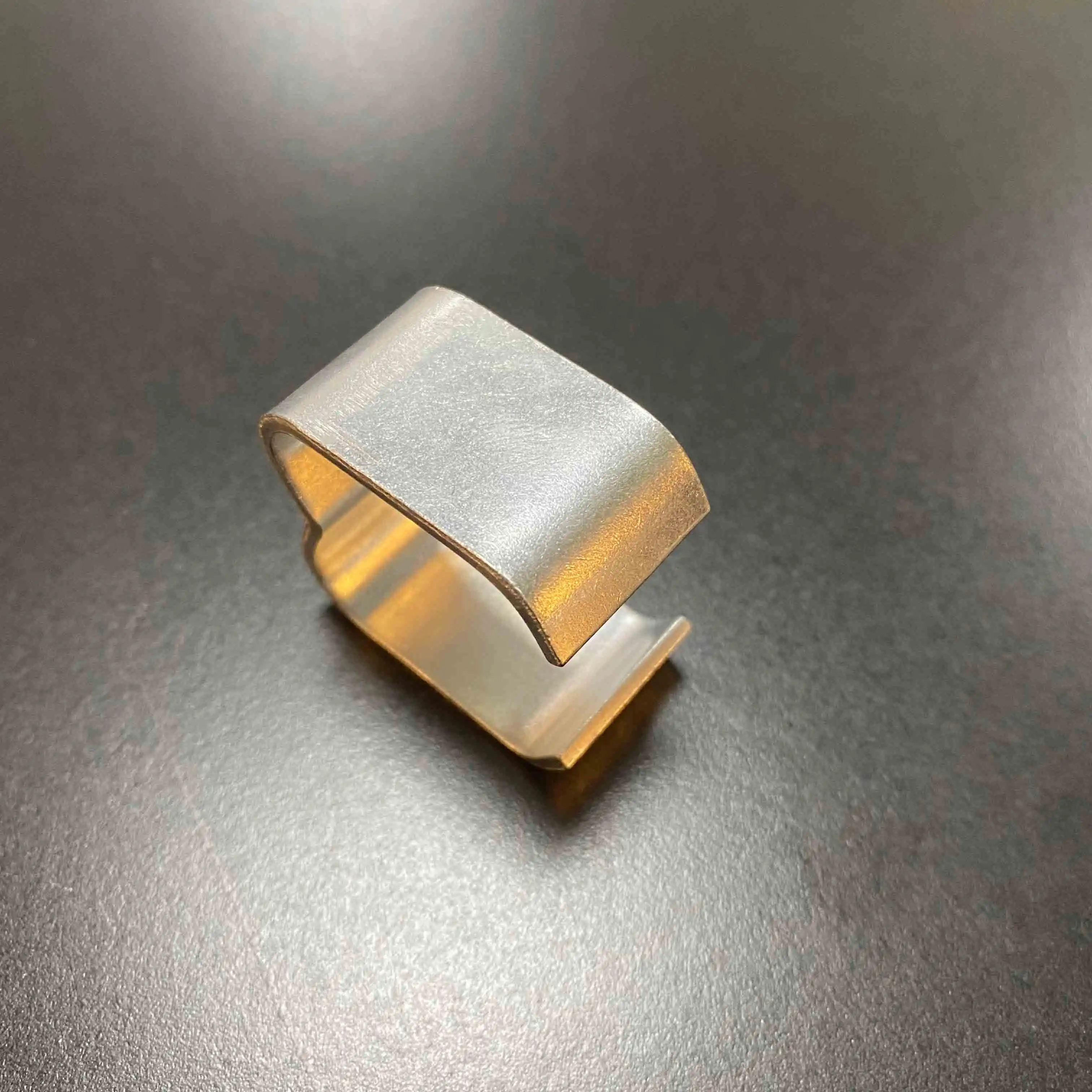 Best selling roller shutter door saddle clamp