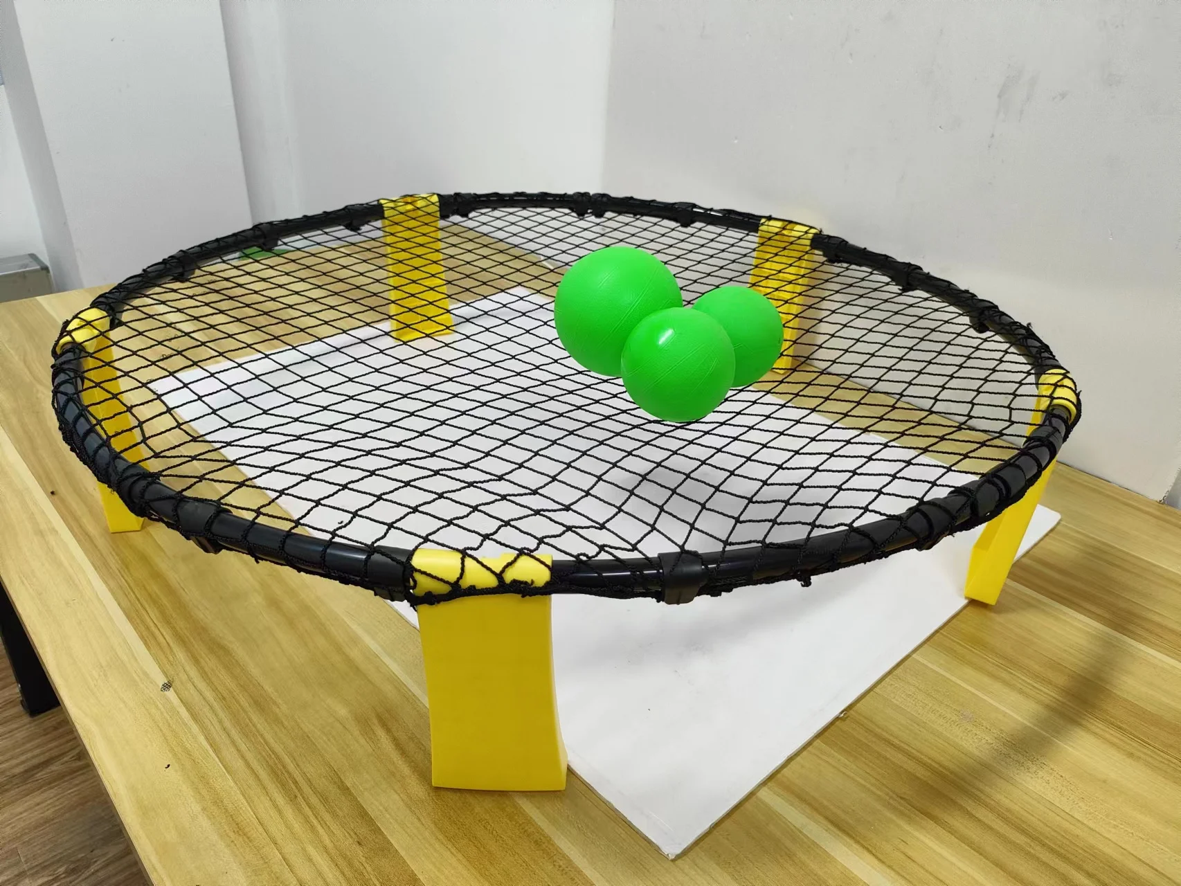 Popular Portable Mini Beach Volleyball Spike Ball Net Set For Summer Outdoor Team Sports