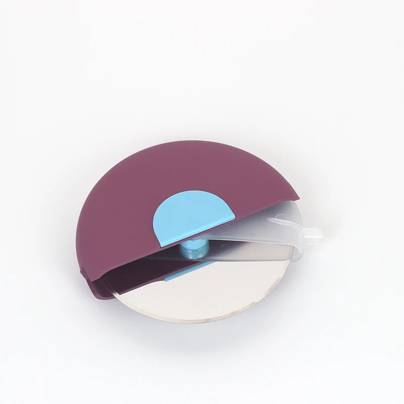 
2020 Multifunctional Kitchen Pizza Tool With Silicone Handle 