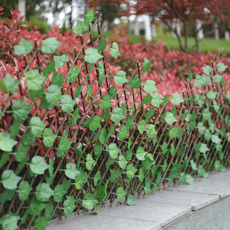 LFL Easily Assembled Rot Proof Durable Eco-friendly Garden Simulated Wooden Telescopic Fence with Leaves