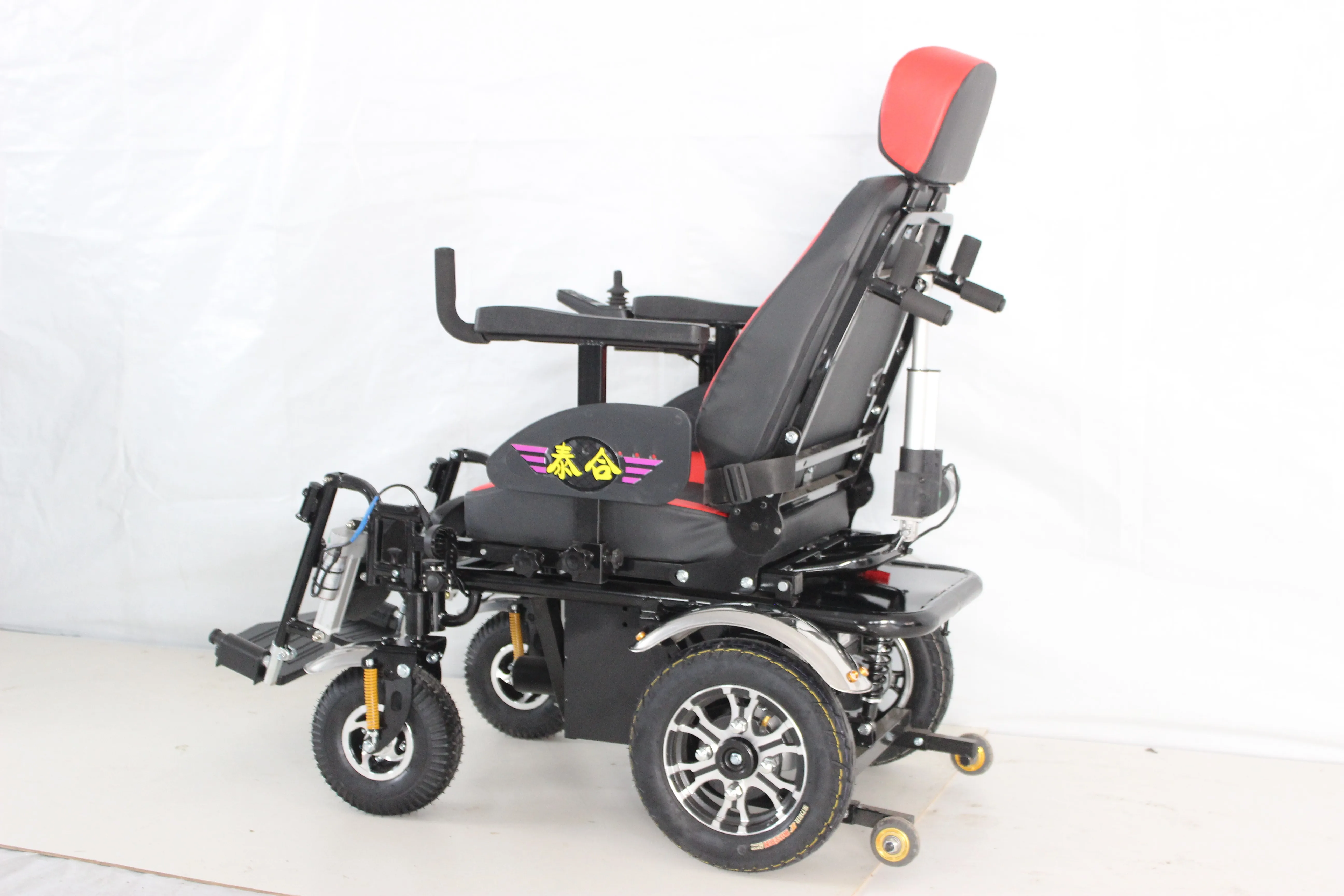 2024 Most fully electric function  electric wheelchair  factory price for disable and old people luxury wheelchair