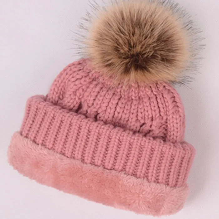 pom beanie 10.jpg