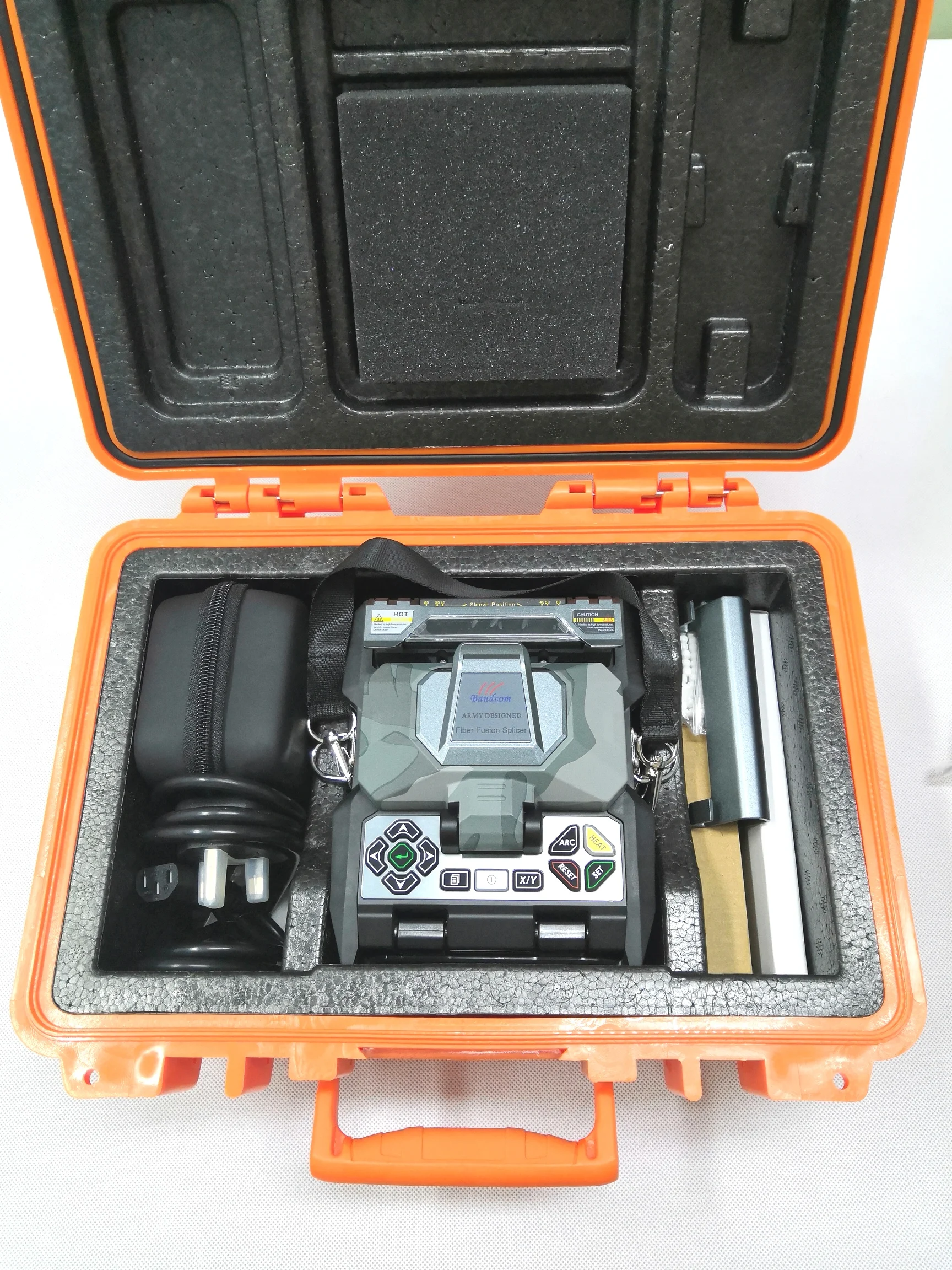 Fusion splicing machine 6 motor optical fiber welding fusion touchscreen FS-81