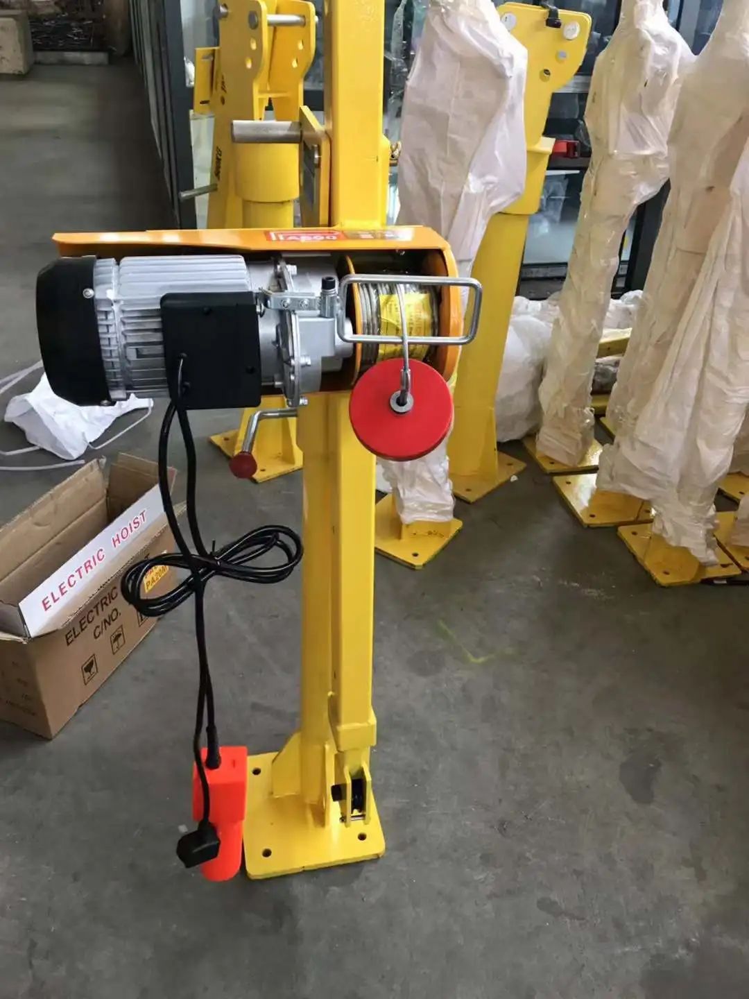 Vehicle Mounted Mini Electric Hoist Winch Truck Lift Crane