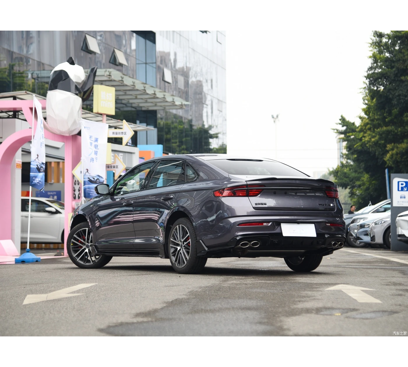 Купить автомобили из Китая Geely Xingrui L 120 163Ps 4 двери 5 мест седан высокая скорость 200 км/ч бензин подержанные для продажи j