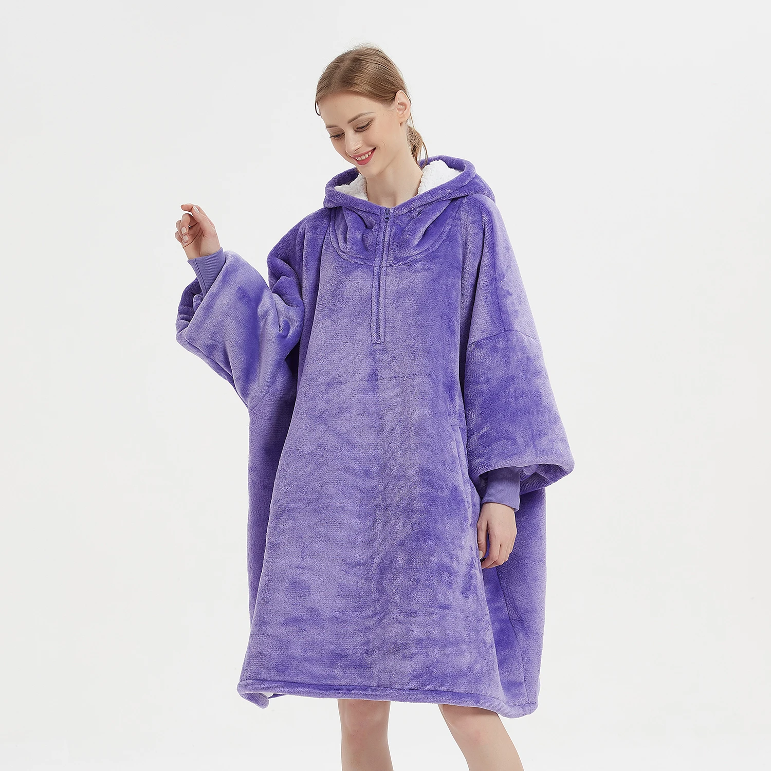 Manufacture Wearable Solid Purple short zipper Blanket Sweatshirt Oversized Blanket Hoodie Flannel Fleece Sherpa Blanket