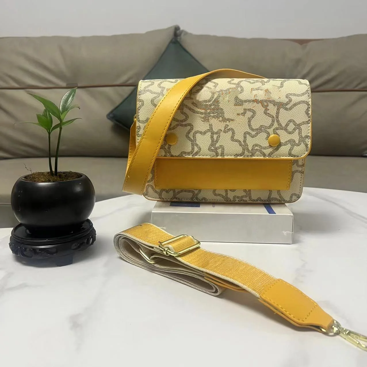 Fashion Mexico women purse handbag solid color faux leather ladies bag with bear