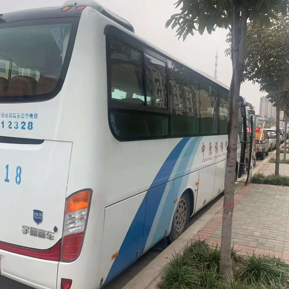 Factory Supplier 35 Seats 147 kw YUTONG Coach  Bus