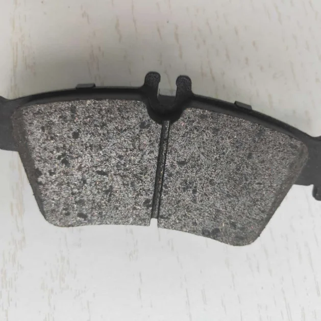 Baiyun Famous Brand Brake Pad For NV200 Nissan Car Spare Parts Brake Pad