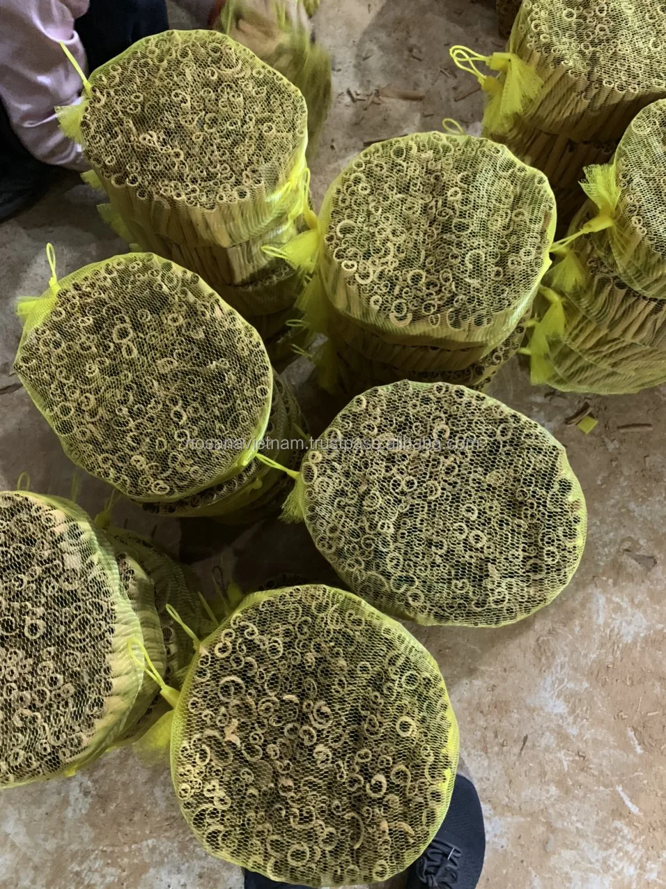 New season, wholesale price broken cinnamon / broken cassia cinnamon 2021