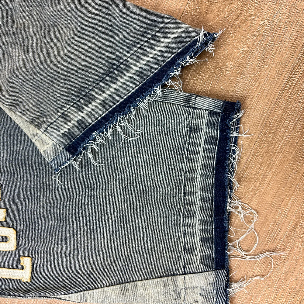 Topshow High Quality Men Cowboy Knee Length 100% Algodon Distressed Washed Raw Hem Denim Ripped Jeans Shorts Jorts