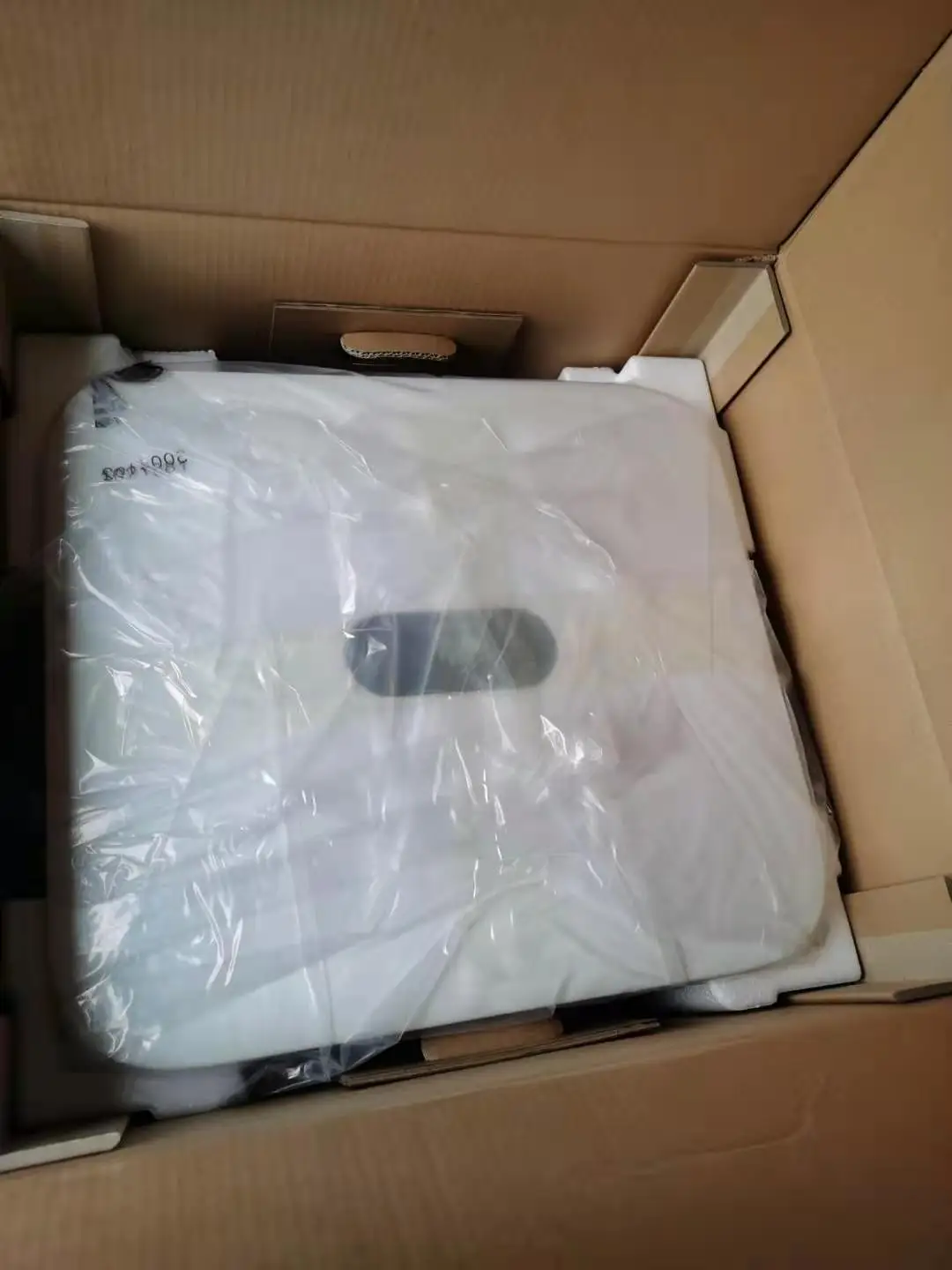 HUAWEI Hybrid Solar Inverter 30KW 36KW 40KW Grid Tie 4 Mppt 3