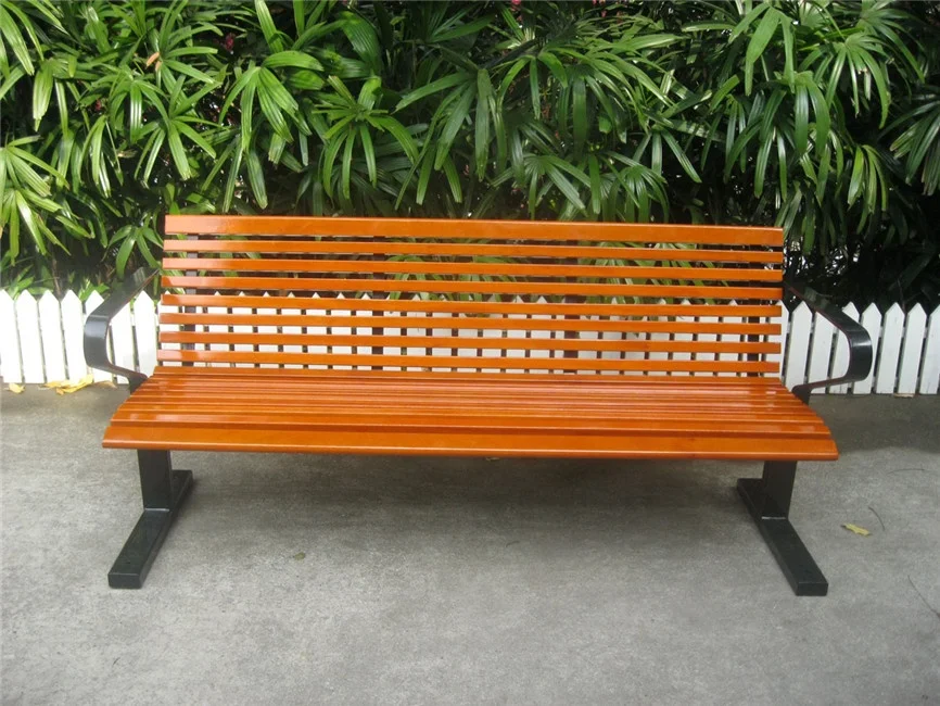 Длинное дерево и металл скамейка стул со спинкой