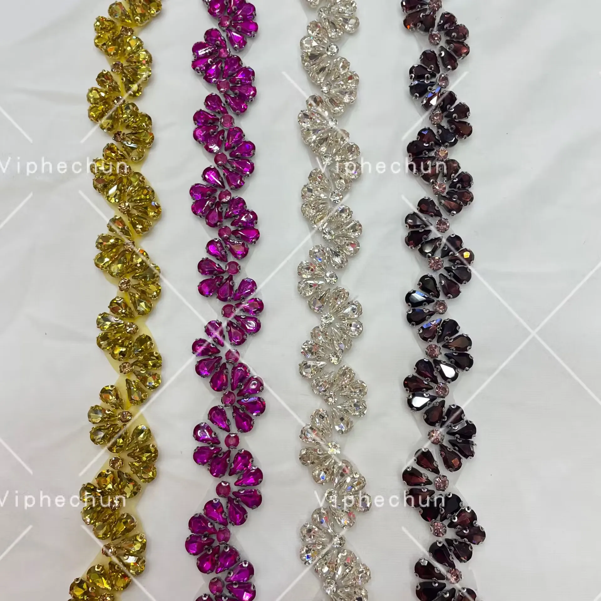 Beautiful pattern wholesale crystal rhinestone chain trimming