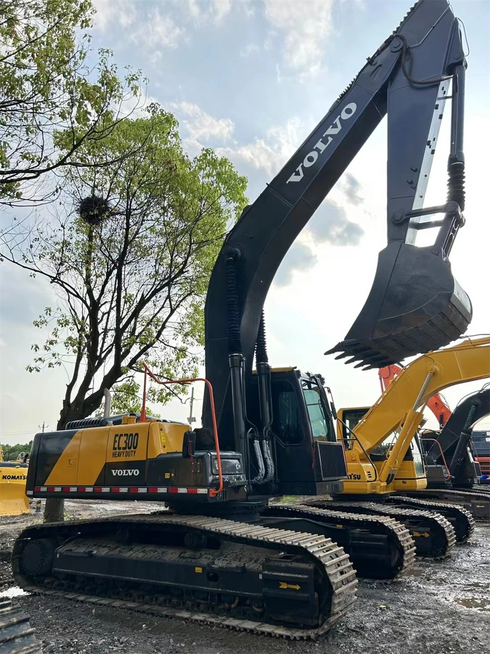 Good quality Construction machinery VOLVO EC300DL excavator with cheap price