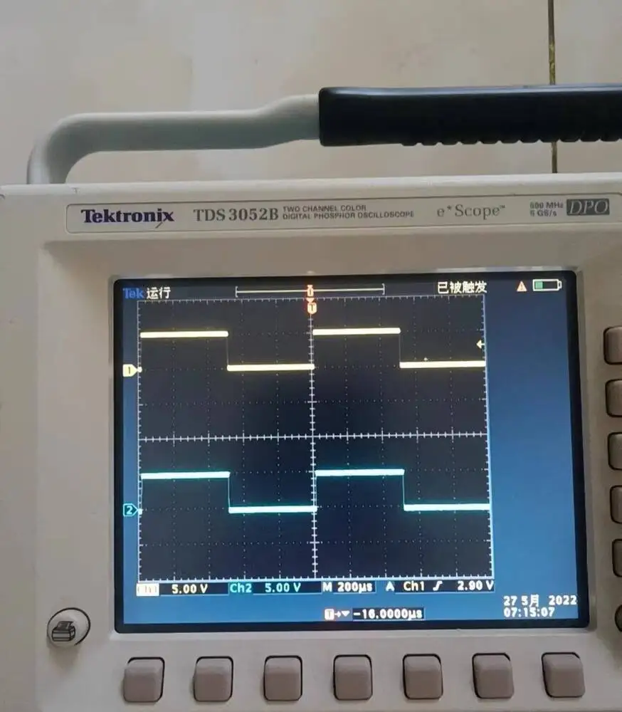 Tektronix TDS 3052B 2-Channel 500 Mhz 5GSs Digital Oscilloscope