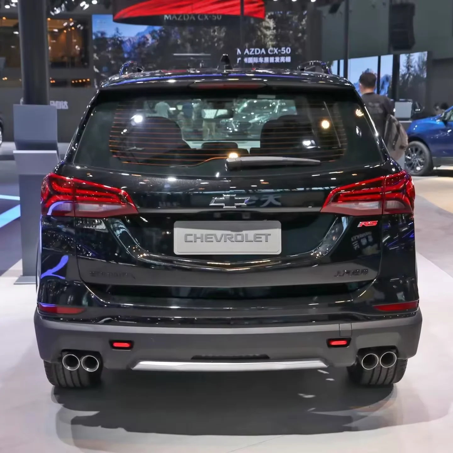 Low Price SAIC-GM Chevrolet Explorer plus 2023 2024 left driving SUV plug in hybrid car chevrolet equ rs plus