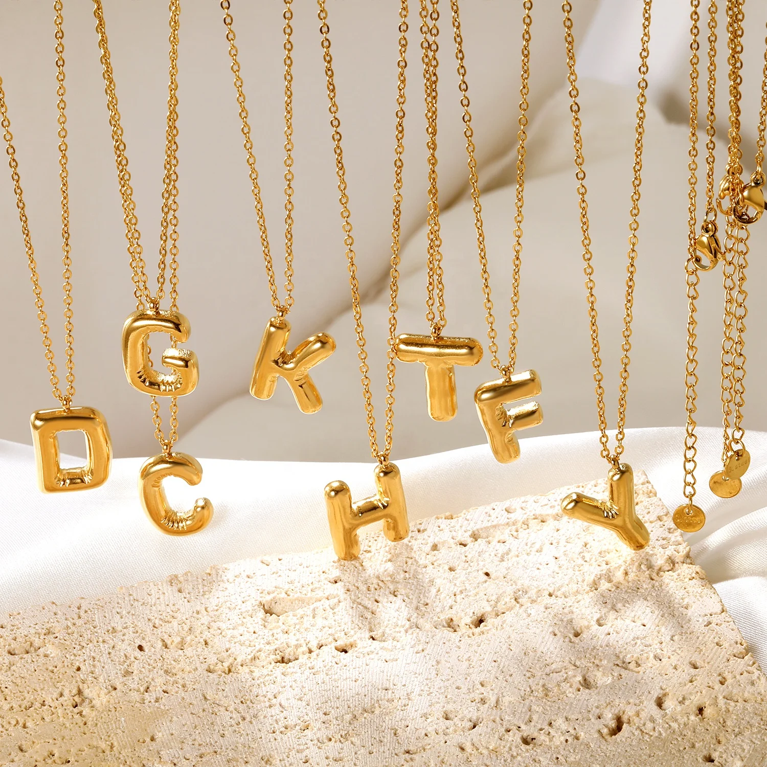 Chunky Gold Plated Bubble Letters Necklace Stainless Steel A~Z 26 Initial Alphabet Pendant Necklace for Women Men Couple Jewelry