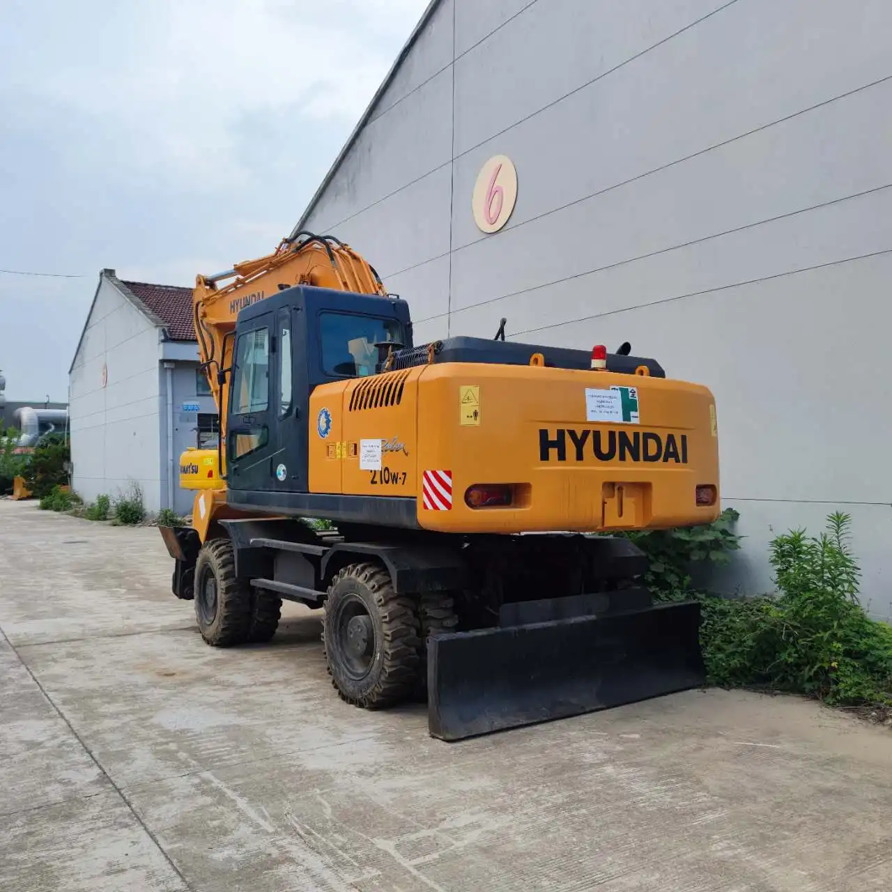 Оригинальный R210W-7 колесный экскаватор Hyundai 21-тонная Инженерная и строительная машина Большая Тяжелая для горячей продажи в Китае