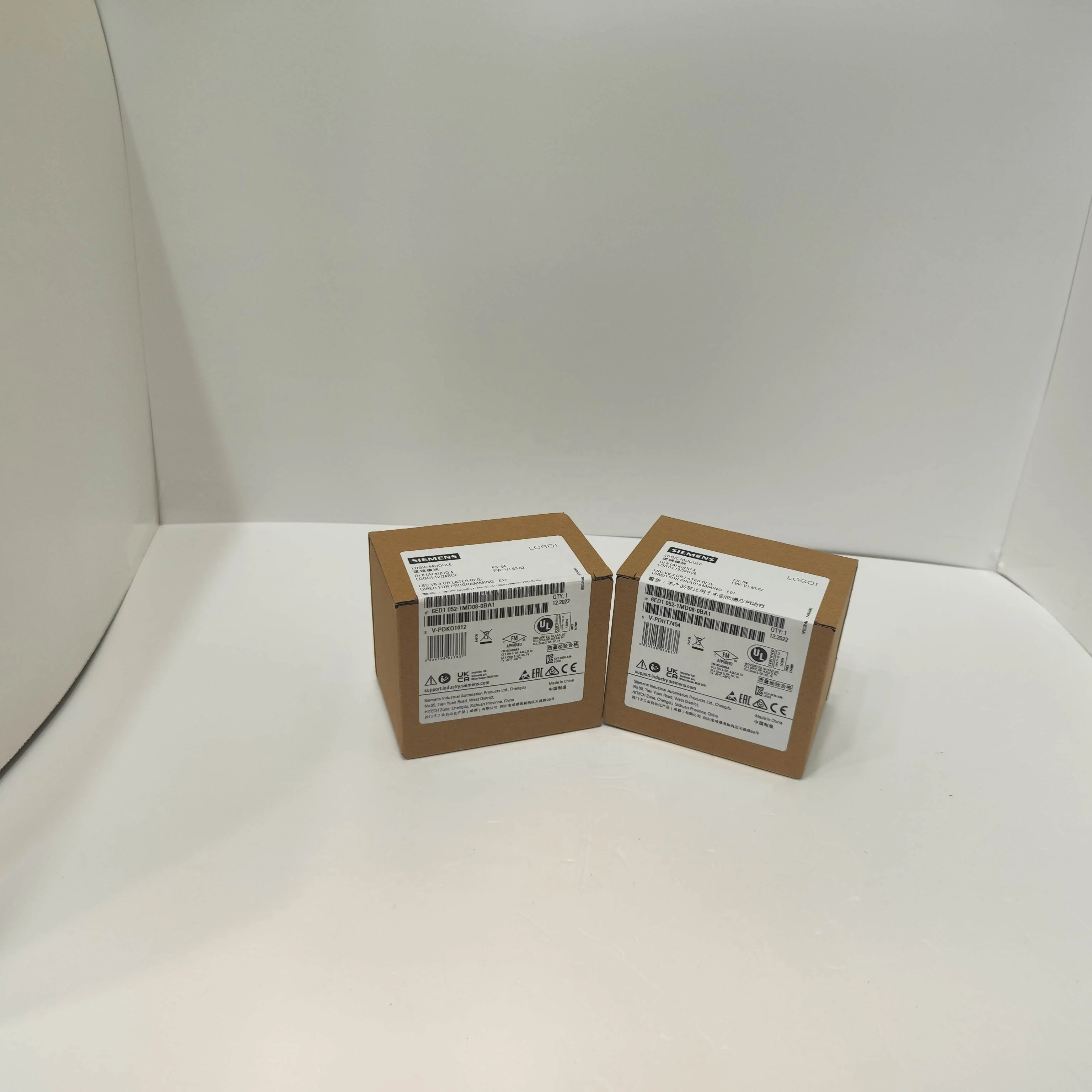 Siemens PLC LOGO! 8 12/24RCE Basic module with Display PLC Programmable Controller Module 6ED1052-1MD08-0BA1